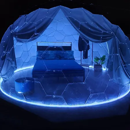 Sciara Sky Experience - Babble Under The Stars Lüks kamp alanı Piano Conte